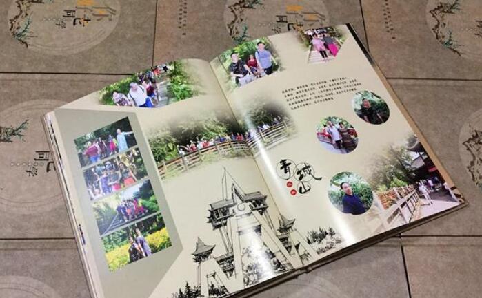給你和你的同學一本同學聚會紀念冊