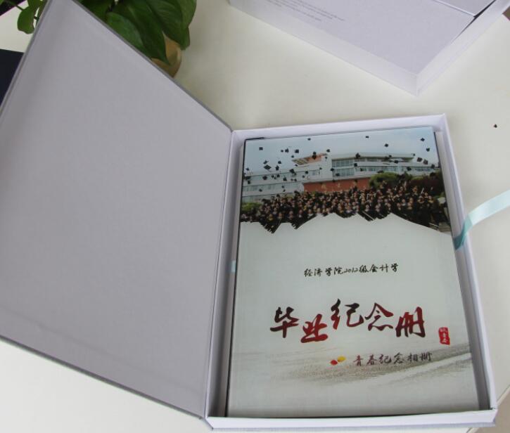 重慶高端同學聚會紀念冊設計制作哪家好?