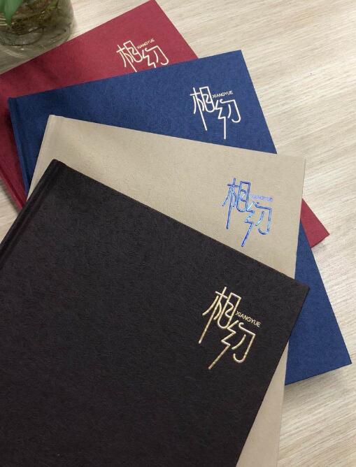 紙質畢業相冊制造與電子相冊制造的介紹與差異